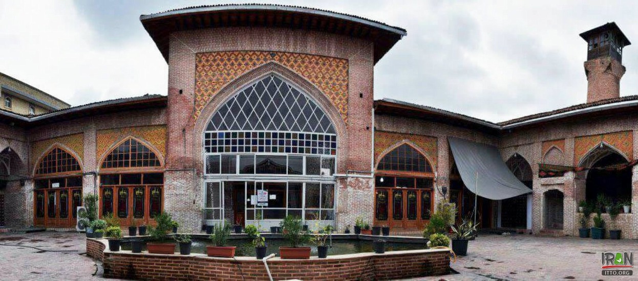 Babol Ulu Camii İlk olarak 160 H. Senesinde yapılan Babol Camii, Mazandaran eyaletinin Babol şehrinde bulunmaktadır