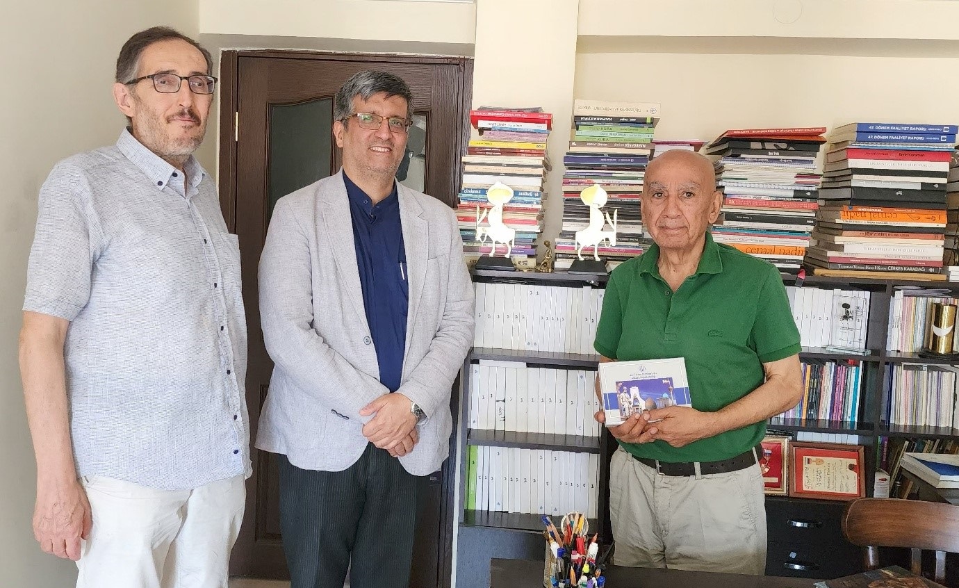 İran Kültür Ateşesi, Karikatürcüler Derneği Başkanı Metin Peker’i ziyaret etti